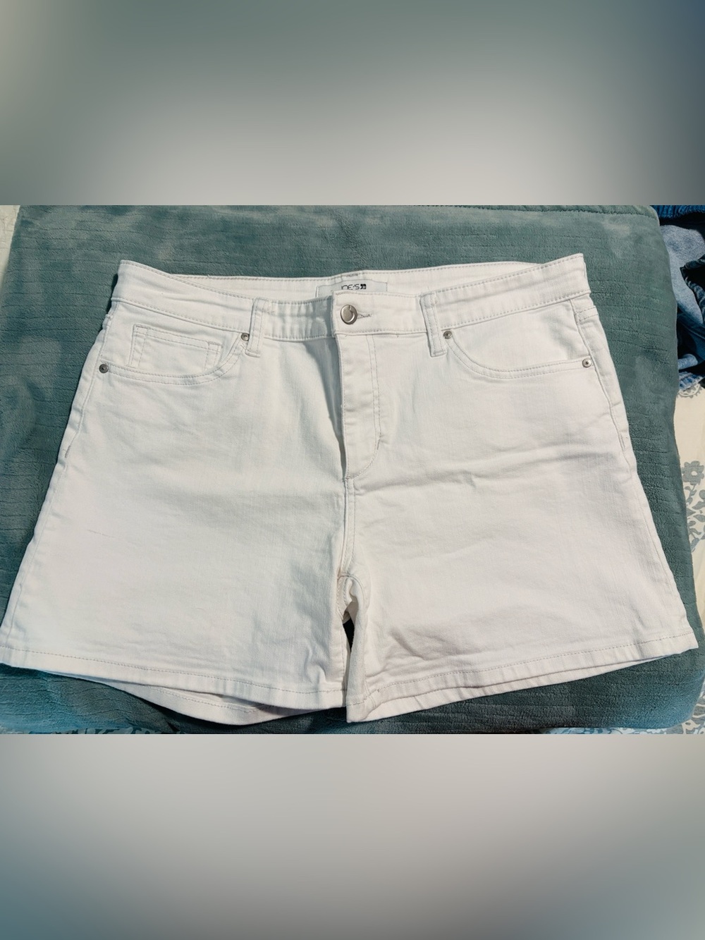 Joe’s White High Rise Jean Denim Women's Shorts Size 32